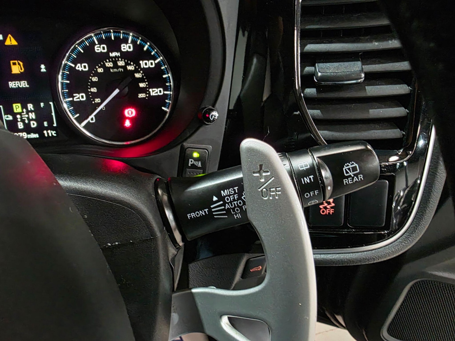 Used Mitsubishi Outlander 2015 for sale - 76398103: Photo 19