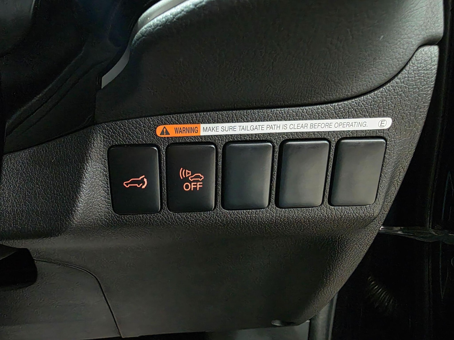 Used Mitsubishi Outlander 2015 for sale - 76398103: Photo 21