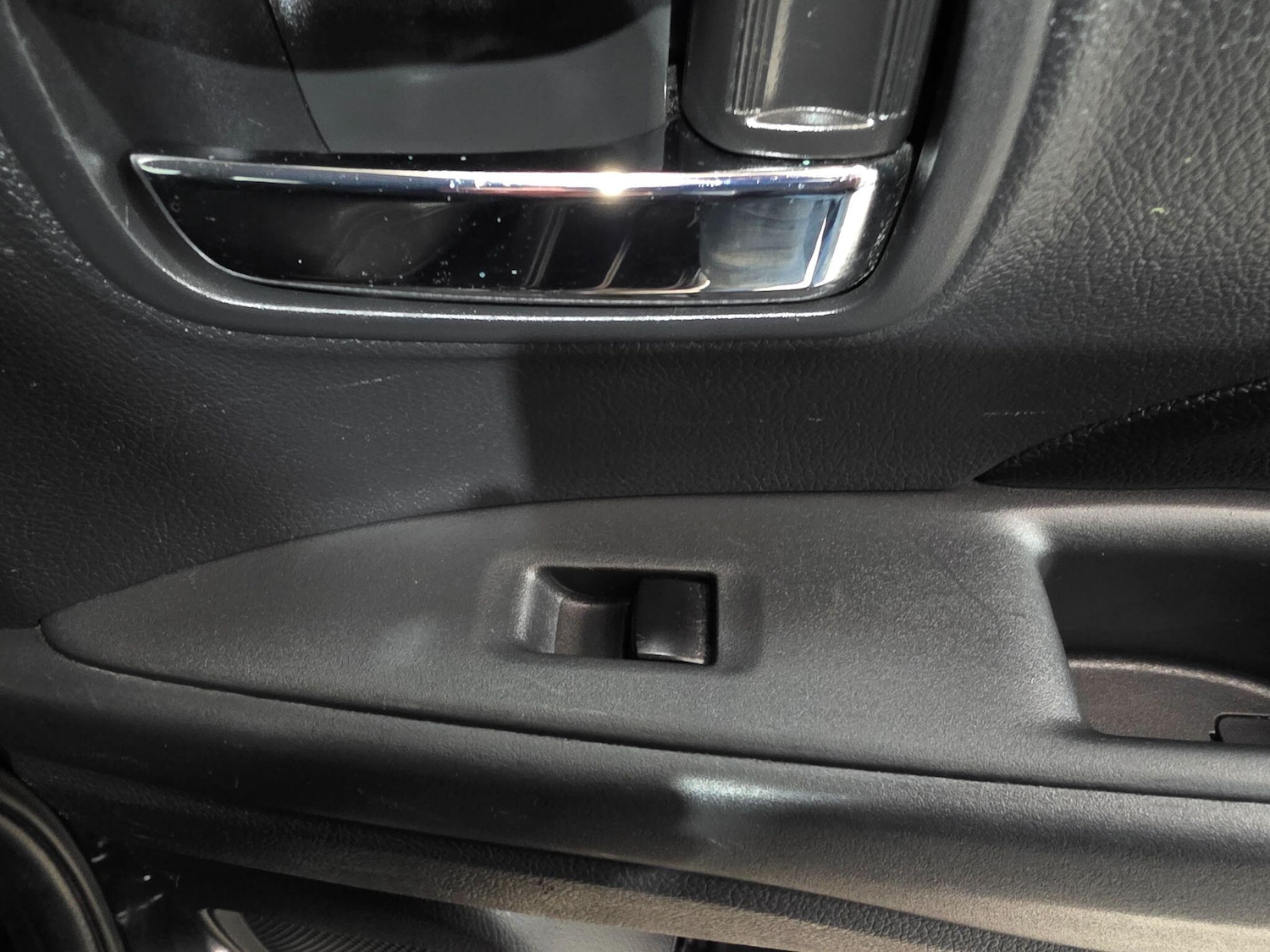 Used Mitsubishi Outlander 2015 for sale - 76398103: Photo 23