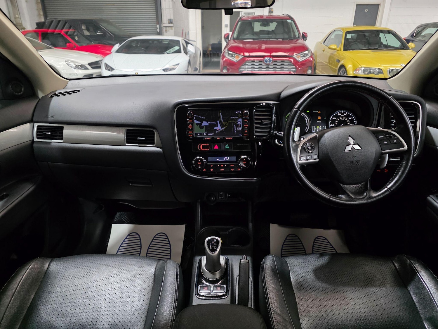 Used Mitsubishi Outlander 2015 for sale - 76398103: Photo 5