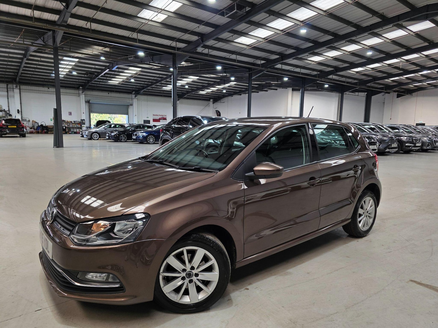 Used Volkswagen Polo 2015 for sale - 76099608: Photo 1