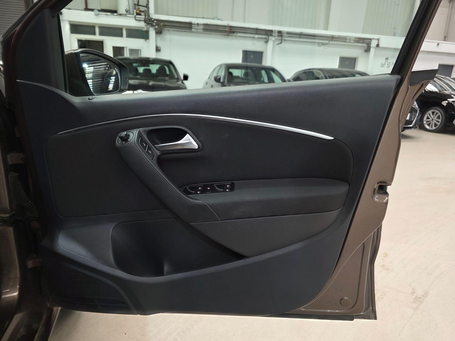 Used Volkswagen Polo 2015 for sale - 76099608: Photo 11