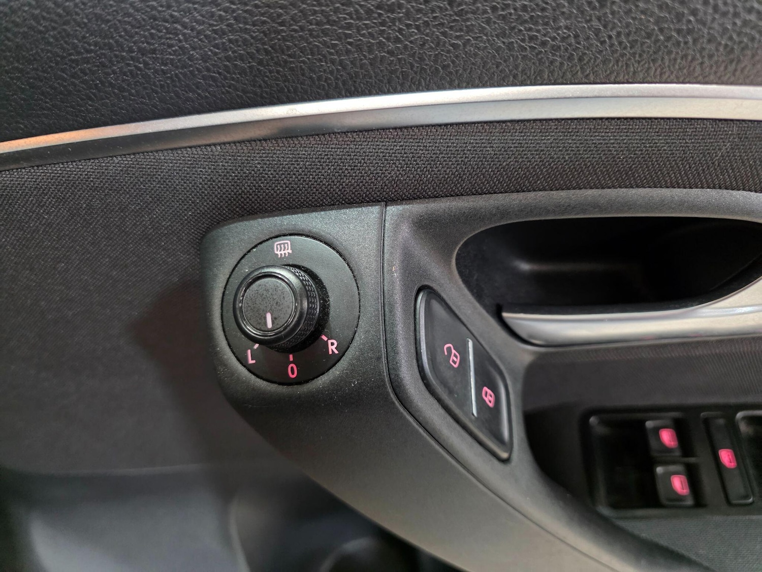 Used Volkswagen Polo 2015 for sale - 76099608: Photo 12