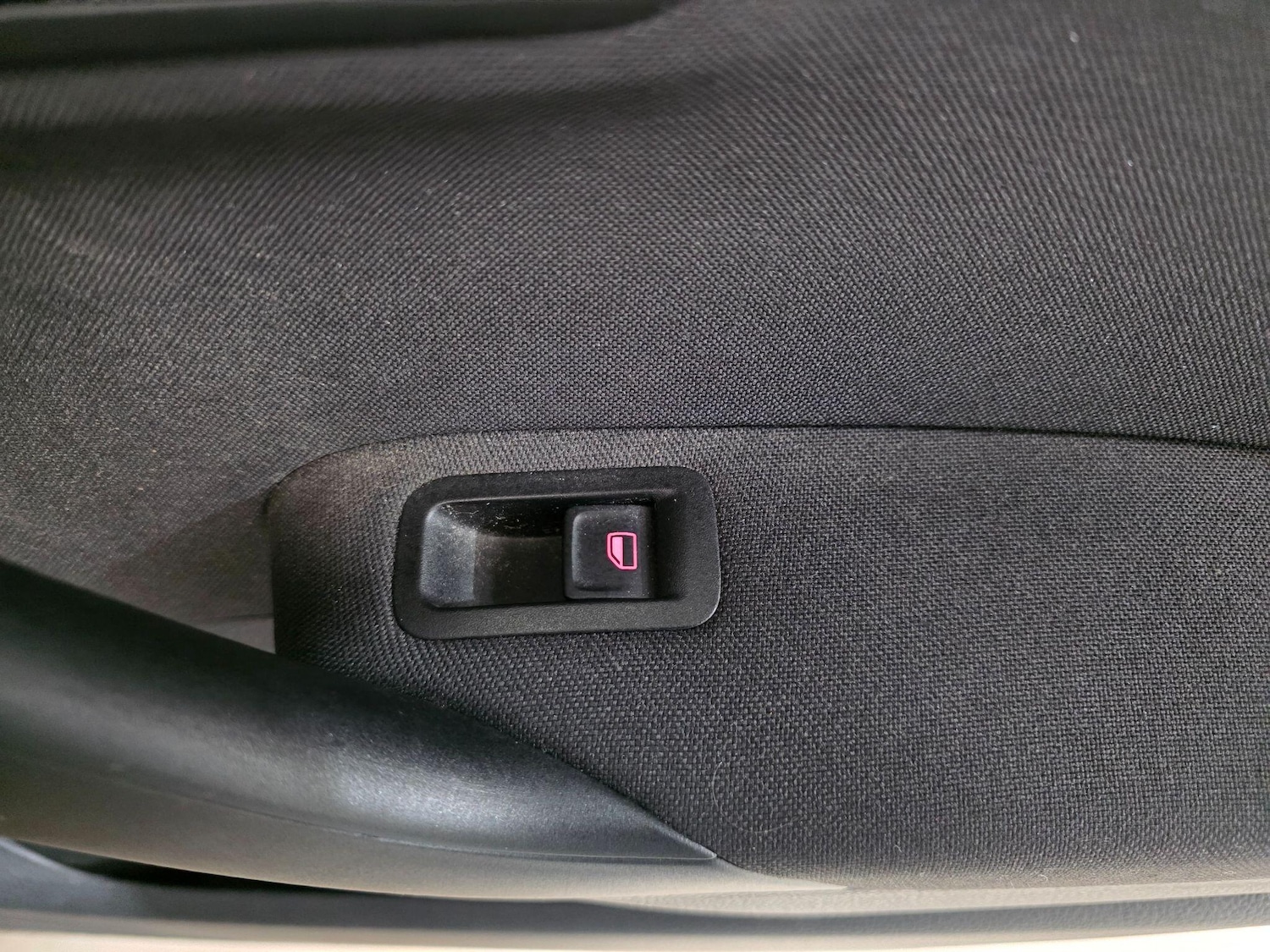 Used Volkswagen Polo 2015 for sale - 76099608: Photo 21