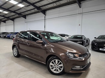 Used Volkswagen Polo 2015 for sale - 76099608: Photo 3