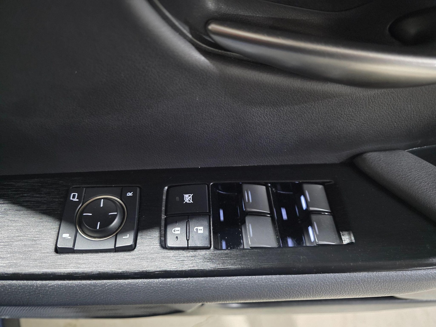 Used Lexus UX 2021 for sale - 76561030: Photo 17