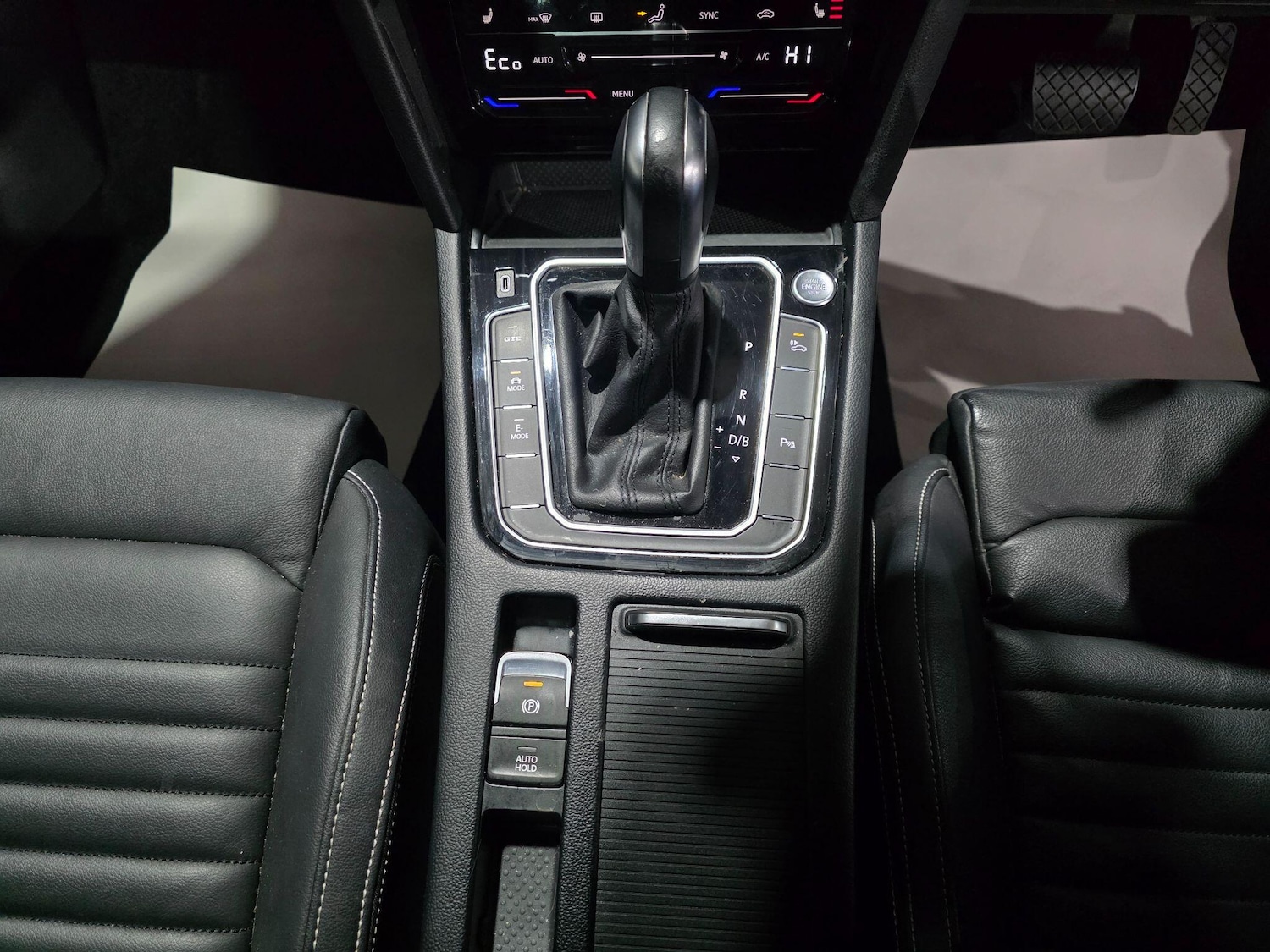 Used Volkswagen Passat for sale - 77016649: Photo 11