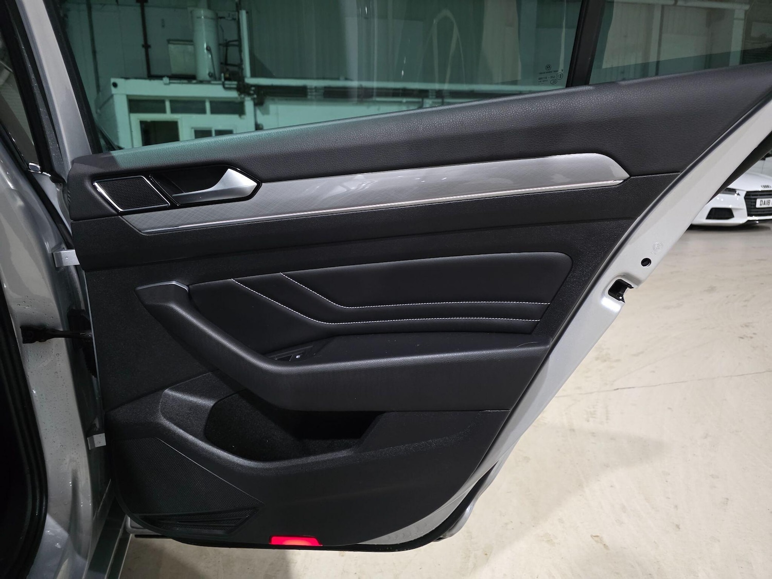 Used Volkswagen Passat for sale - 77016649: Photo 22