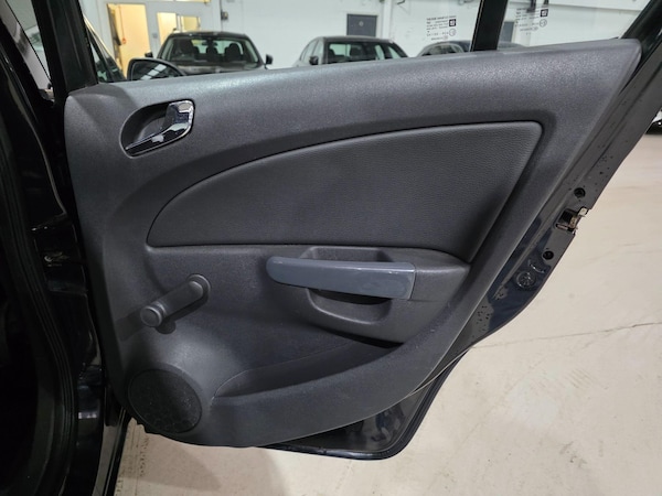 Used Vauxhall Corsa 2011 for sale - 76094509: Photo 19