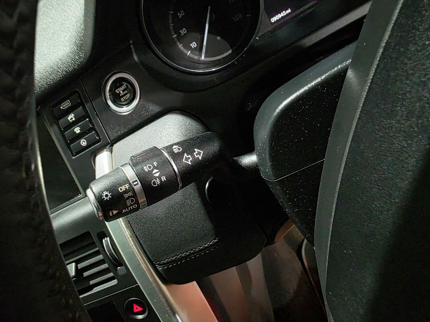 Used Land Rover Discovery Sport for sale - 77484322: Photo 21