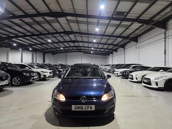 Used Volkswagen Golf 2016 for sale - 77091274: Photo