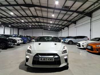 Used Nissan GT-R 2017 for sale - 73360472: Photo