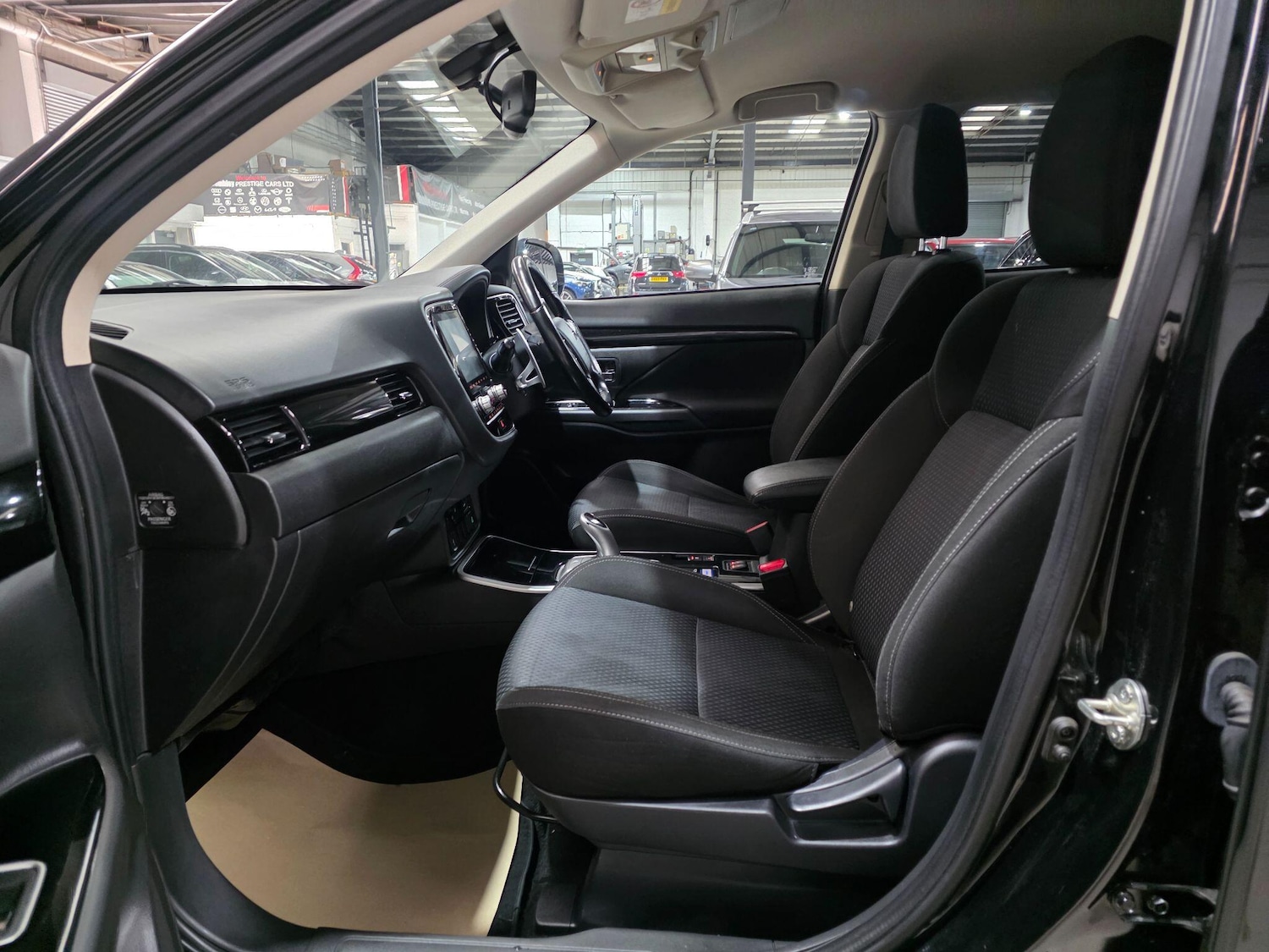 Used Mitsubishi Outlander 2021 for sale - 77074083: Photo 23