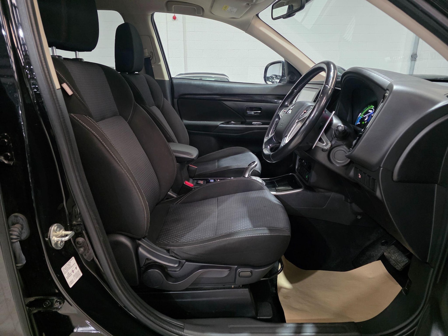 Used Mitsubishi Outlander 2021 for sale - 77074083: Photo 6