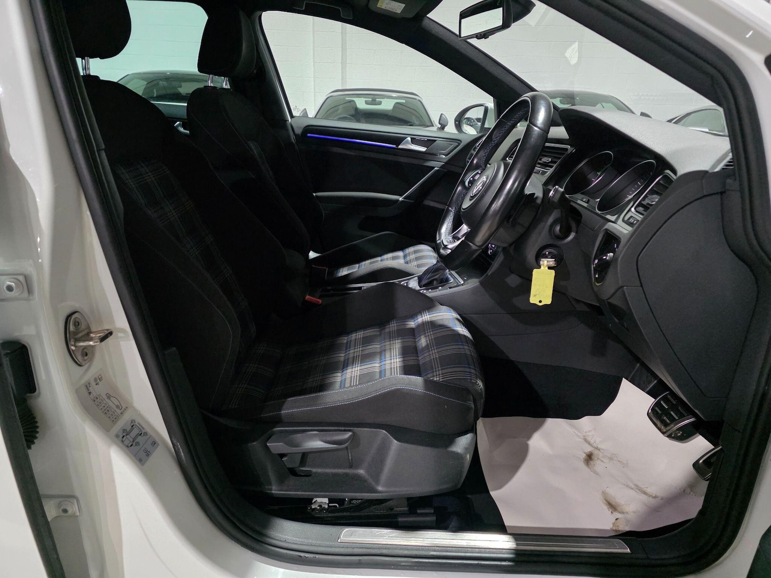 Used Volkswagen Golf 2016 for sale - 76473748: Photo 5