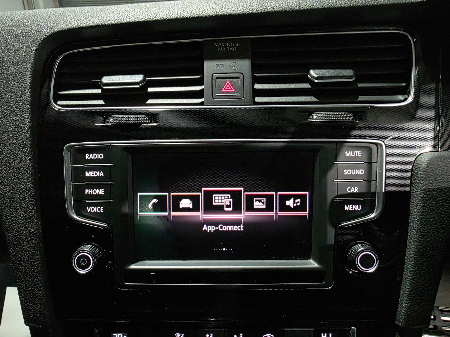 Used Volkswagen Golf 2016 for sale - 76473748: Photo 6