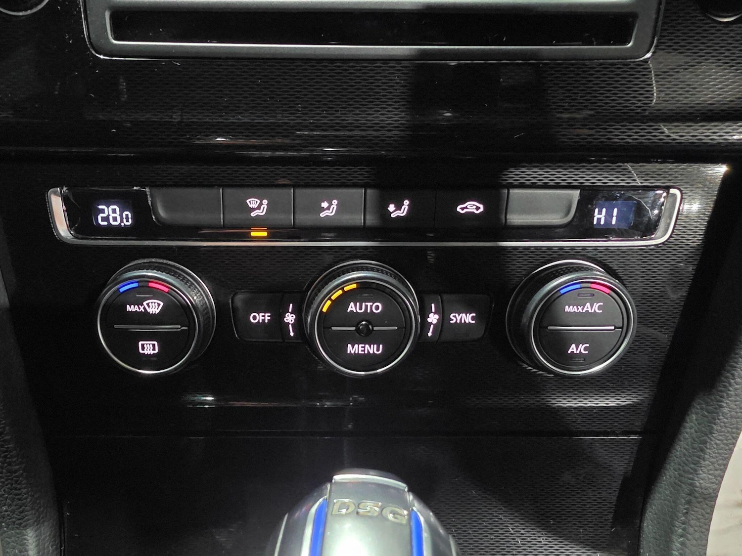 Used Volkswagen Golf 2016 for sale - 76473748: Photo 8