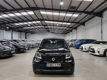 Used smart fortwo 2017 for sale - 79361312: Photo