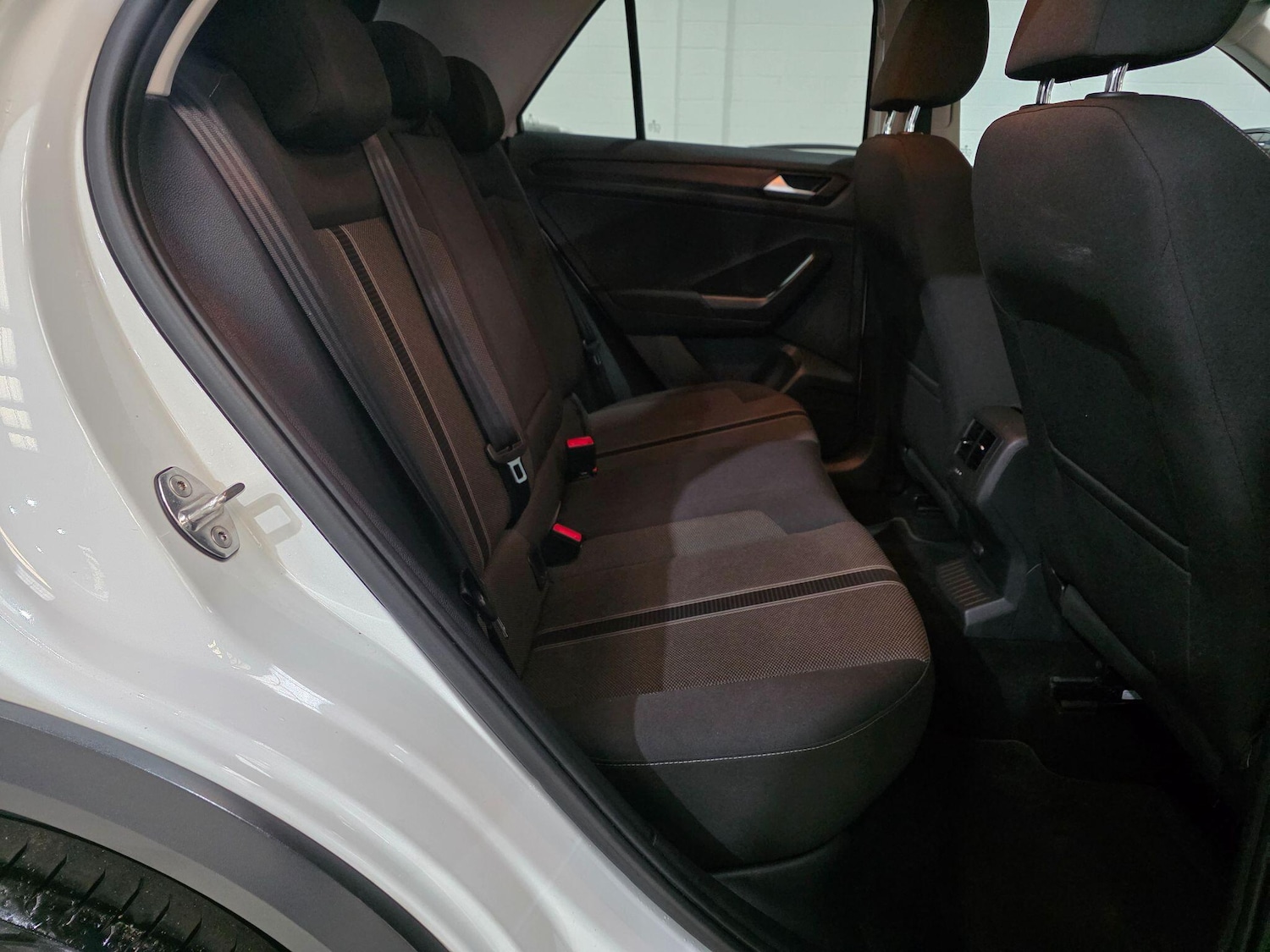 Used Volkswagen T-Roc for sale - 76727940: Photo 25