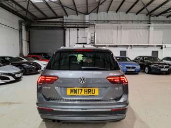 Used Volkswagen Tiguan 2017 for sale - 74280509: Photo