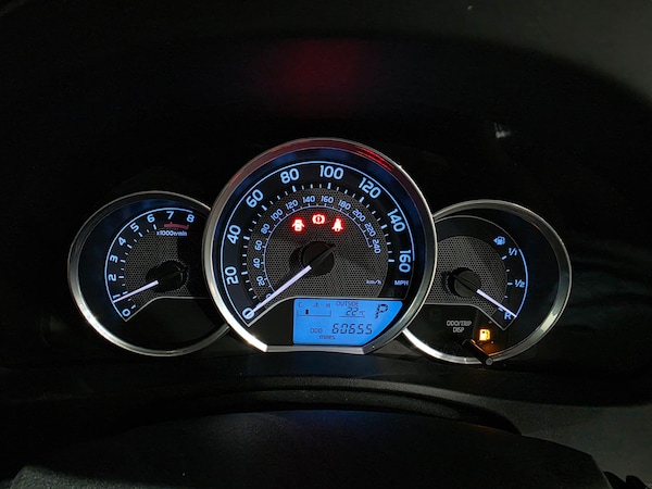 Used Toyota Auris 2013 for sale - 76085180: Photo 10