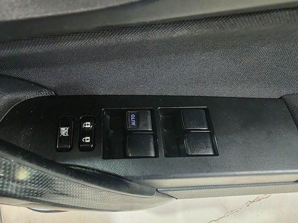 Used Toyota Auris 2013 for sale - 76085180: Photo 12