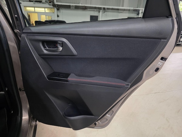 Used Toyota Auris 2013 for sale - 76085180: Photo 19