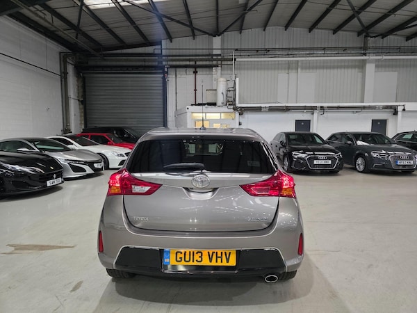 Used Toyota Auris 2013 for sale - 76085180: Photo 4