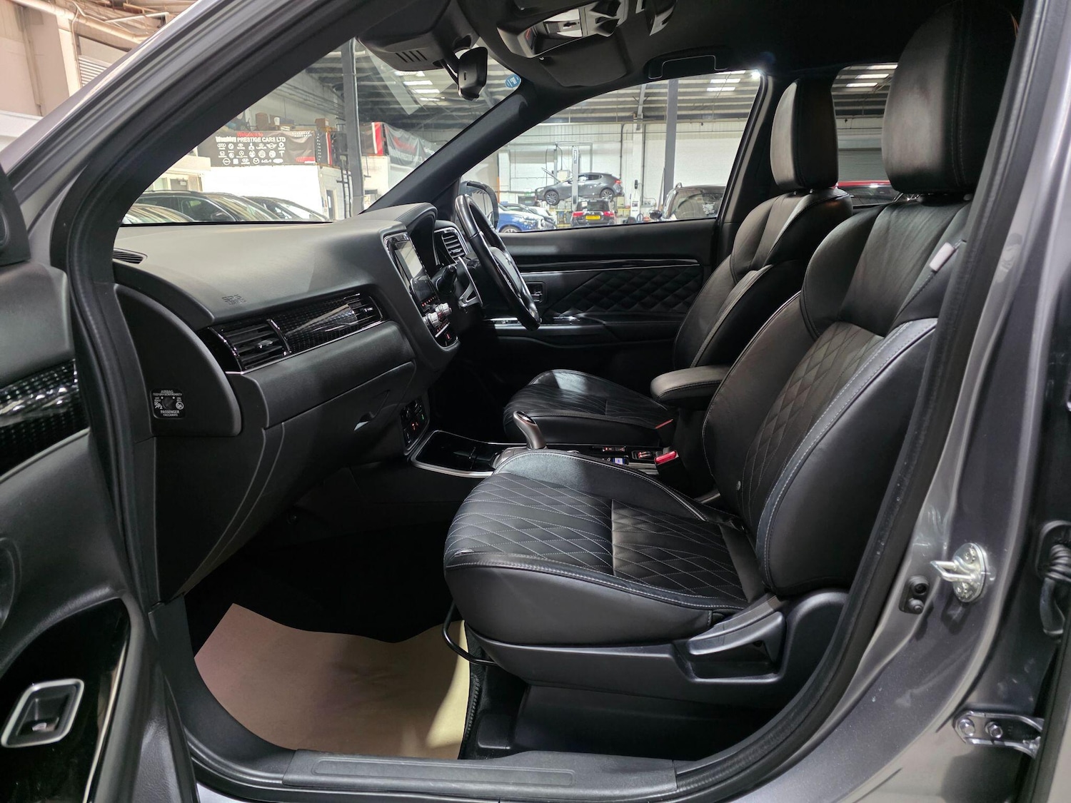 Used Mitsubishi Outlander 2019 for sale - 77081940: Photo 27