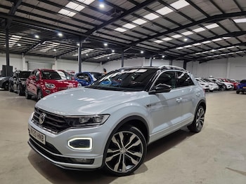 Used Volkswagen T-Roc 2020 for sale - 77496267: Photo