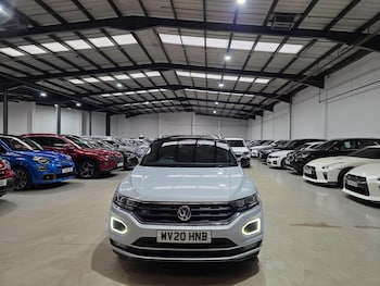 Used Volkswagen T-Roc 2020 for sale - 77496267: Photo