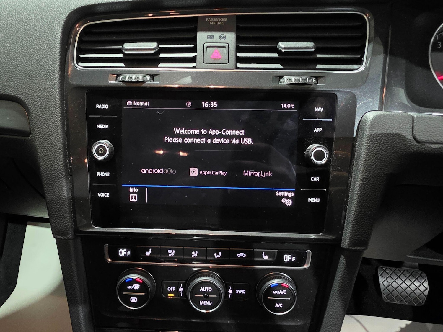 Used Volkswagen Golf 2020 for sale - 76996419: Photo 9