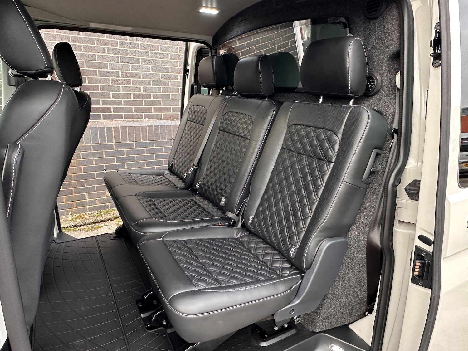 Used Volkswagen Transporter for sale - 76886879: Photo 28