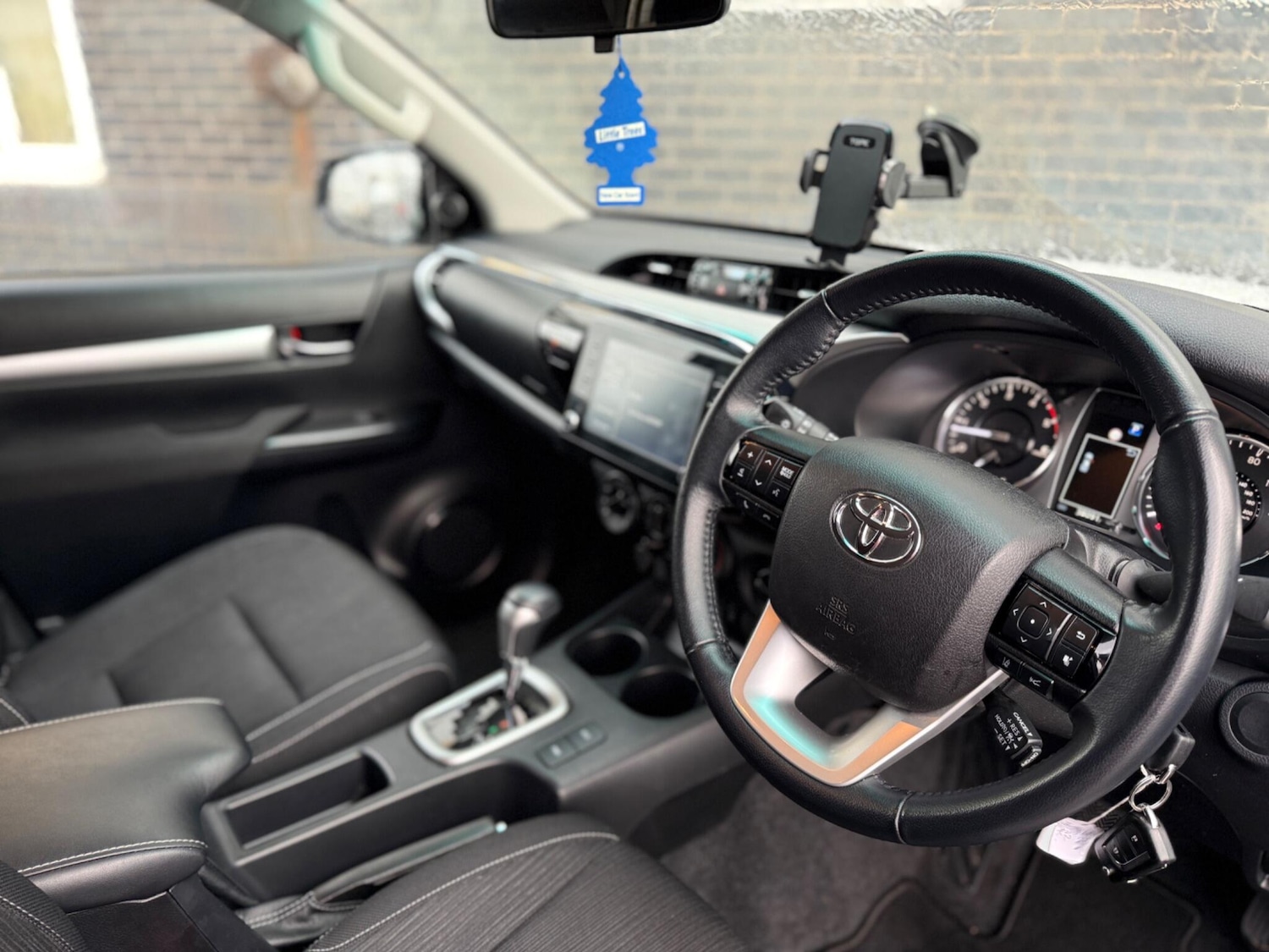 Used Toyota Hilux 2022 for sale - 76473465: Photo 15