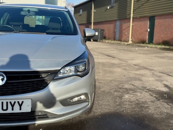 Used Vauxhall Astra 2018 for sale - 77014594: Photo