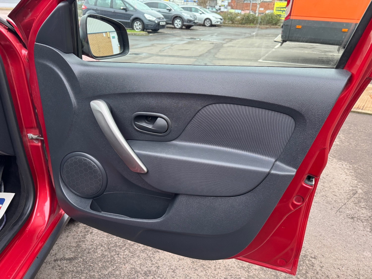 Used Dacia Sandero Stepway 2016 for sale - 76862830: Photo 32