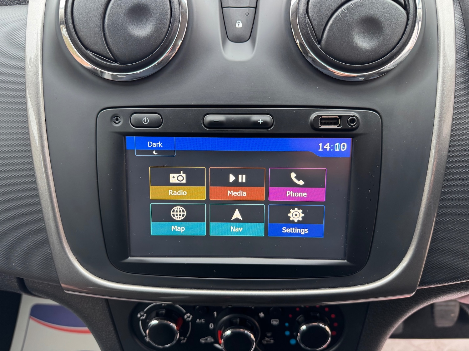 Used Dacia Sandero Stepway 2016 for sale - 76862830: Photo 46