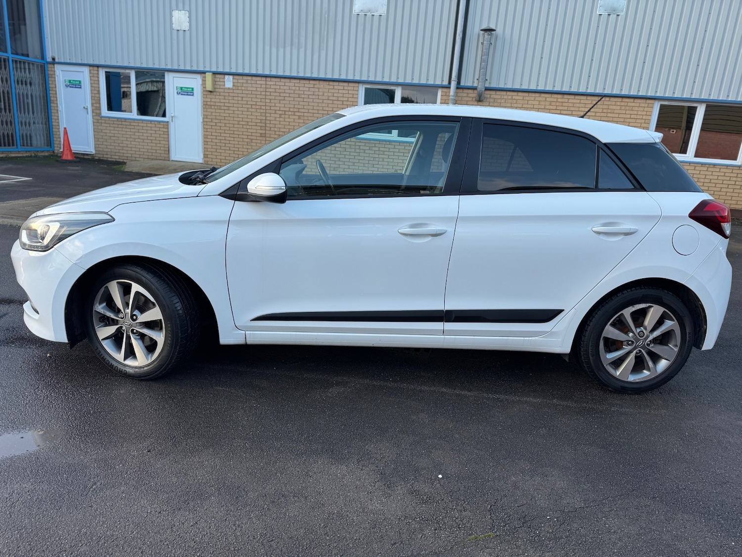 Used Hyundai i20 2015 for sale - 77173570: Photo 14