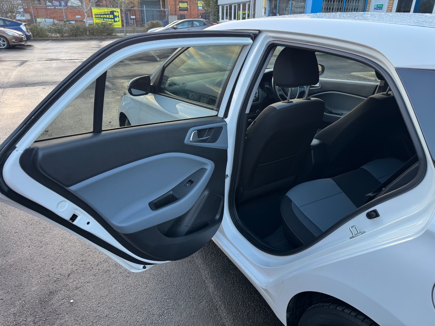 Used Hyundai i20 2015 for sale - 77173570: Photo 21