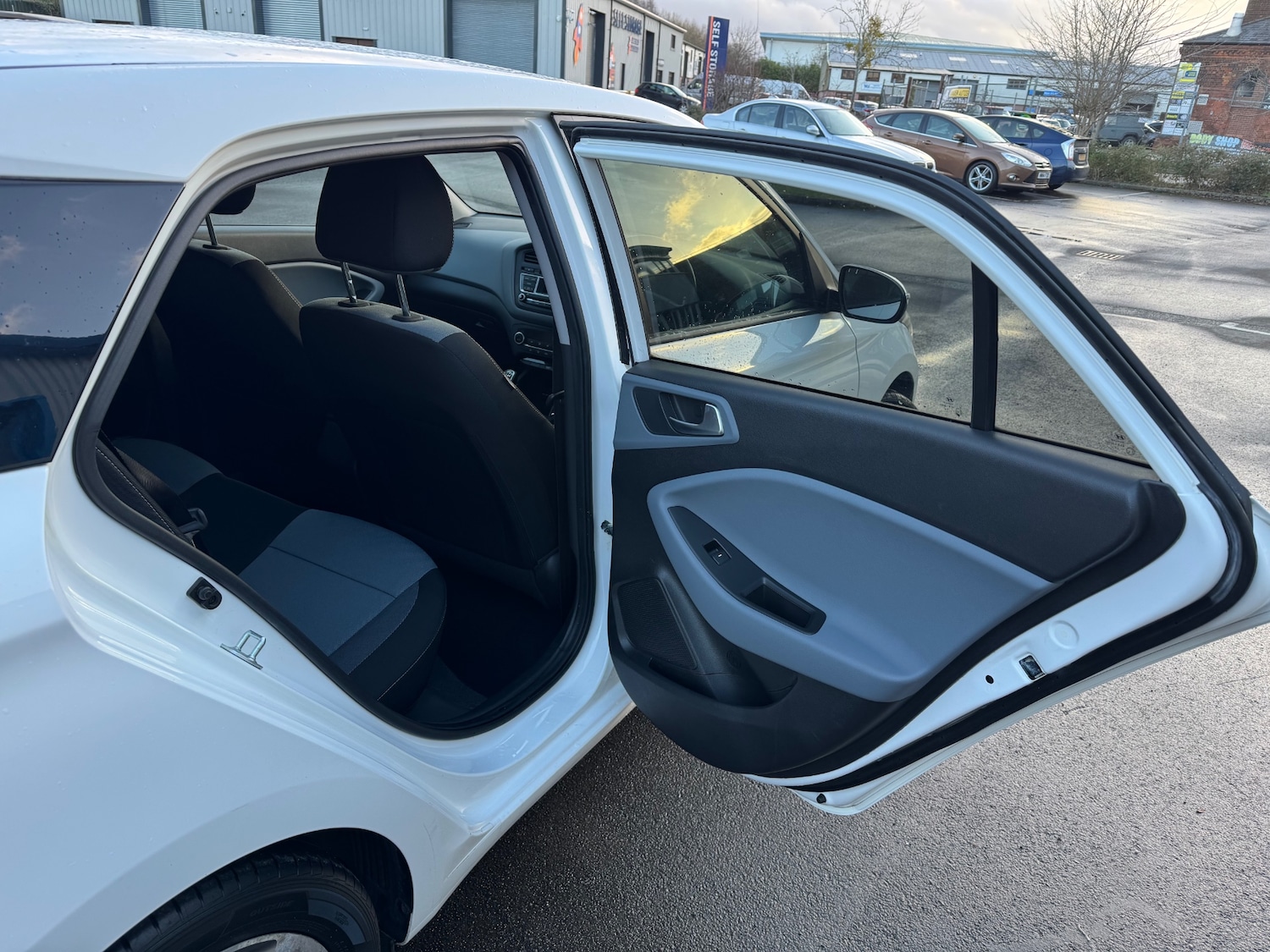 Used Hyundai i20 2015 for sale - 77173570: Photo 27