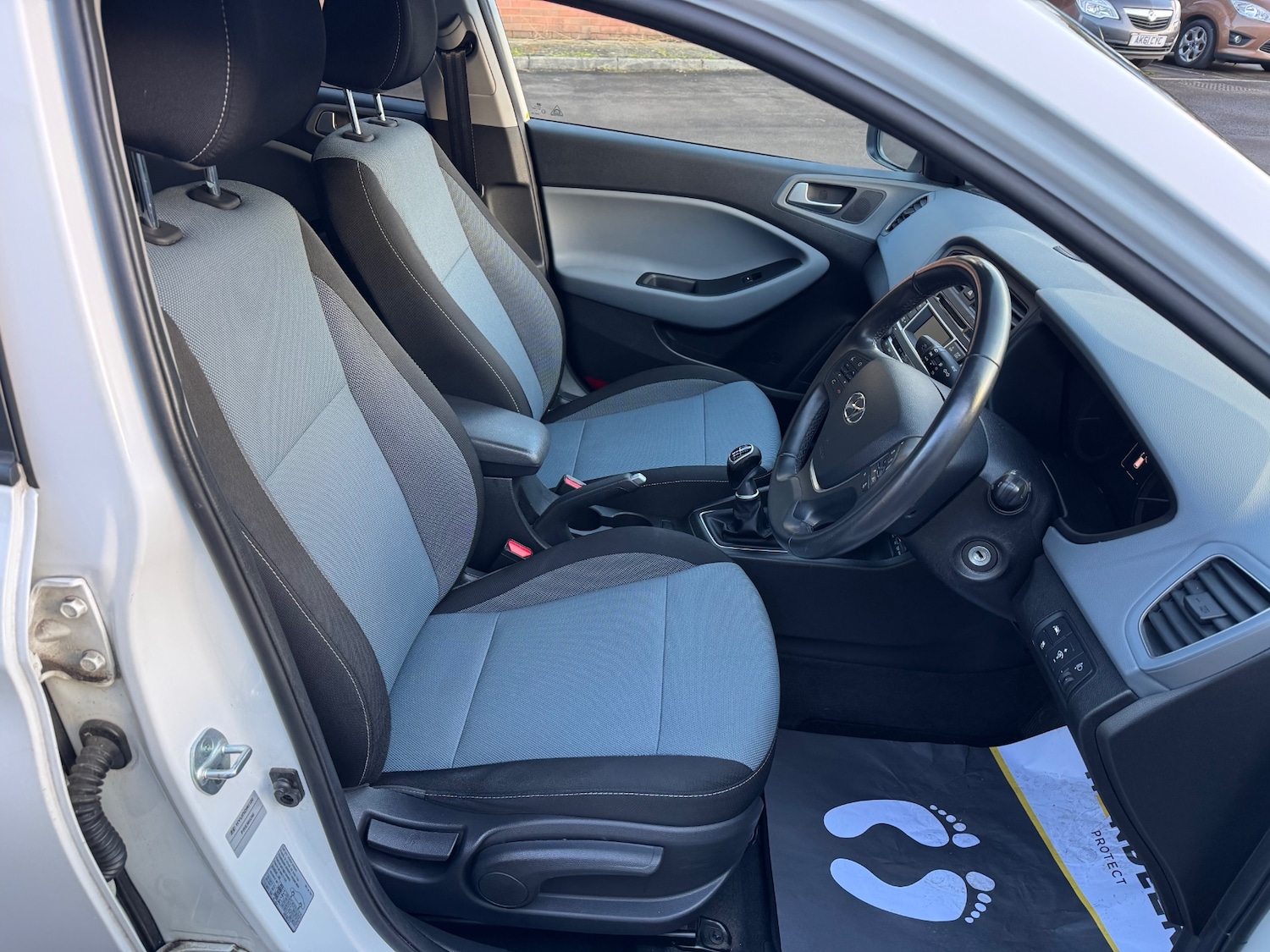 Used Hyundai i20 2015 for sale - 77173570: Photo 33