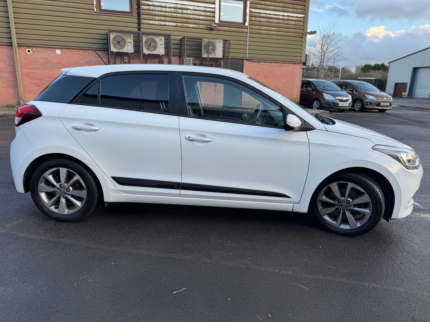 Used Hyundai i20 2015 for sale - 77173570: Photo 8