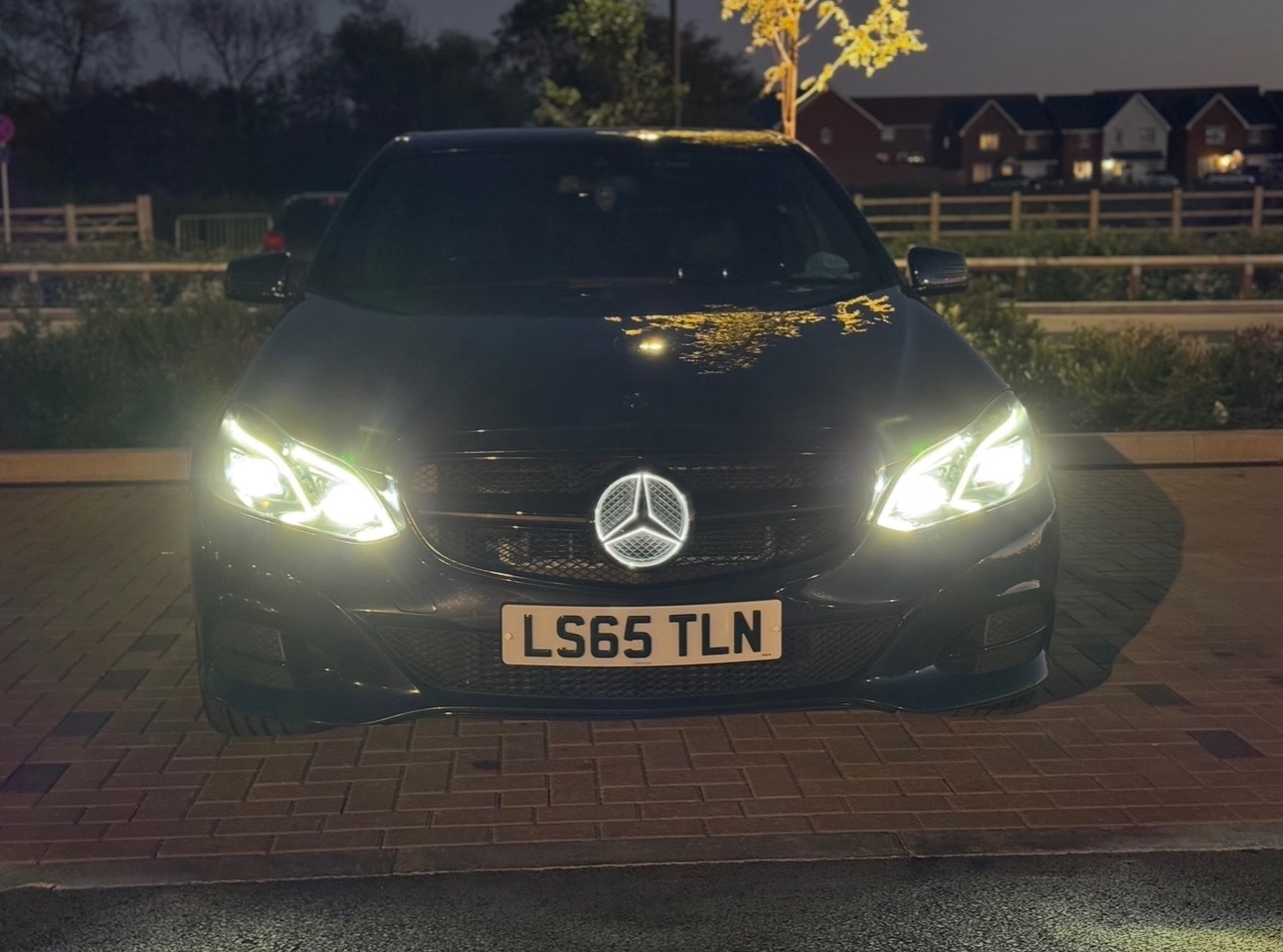 Used Mercedes-Benz E Class 2015 for sale - 76725441: Photo 3