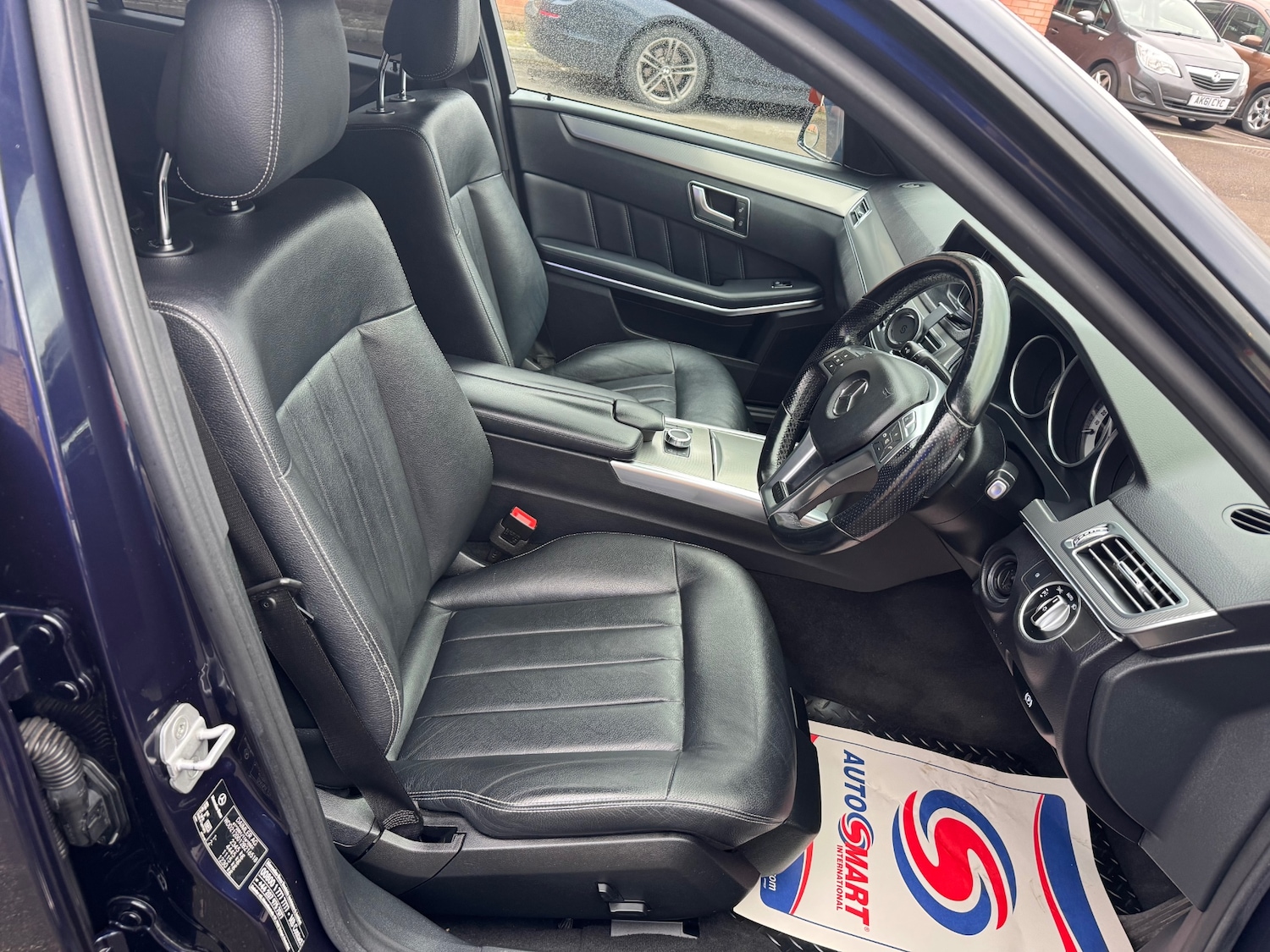 Used Mercedes-Benz E Class 2015 for sale - 76725441: Photo 37