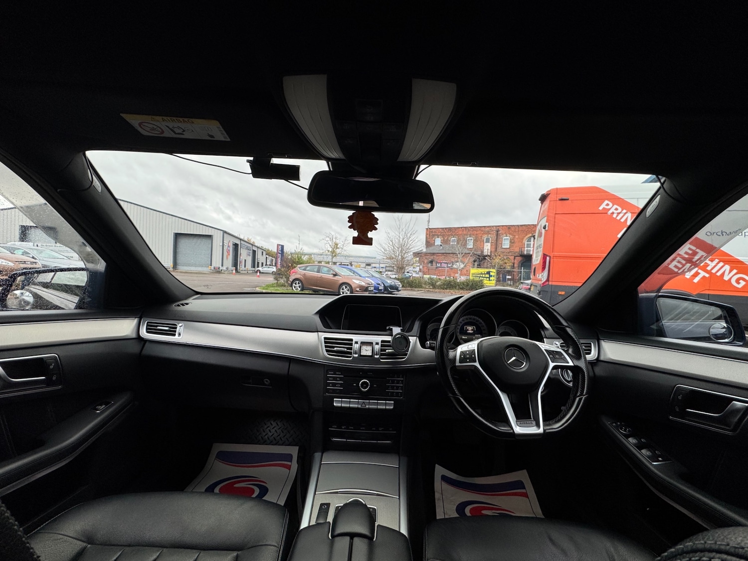 Used Mercedes-Benz E Class 2015 for sale - 76725441: Photo 38