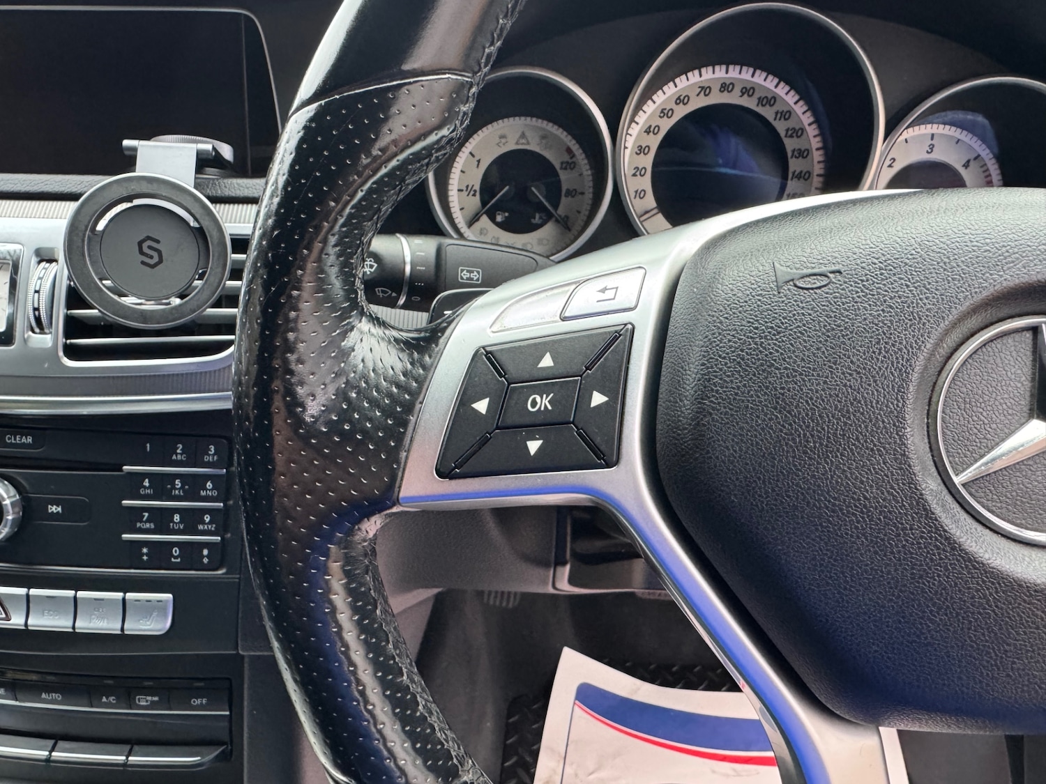 Used Mercedes-Benz E Class 2015 for sale - 76725441: Photo 42