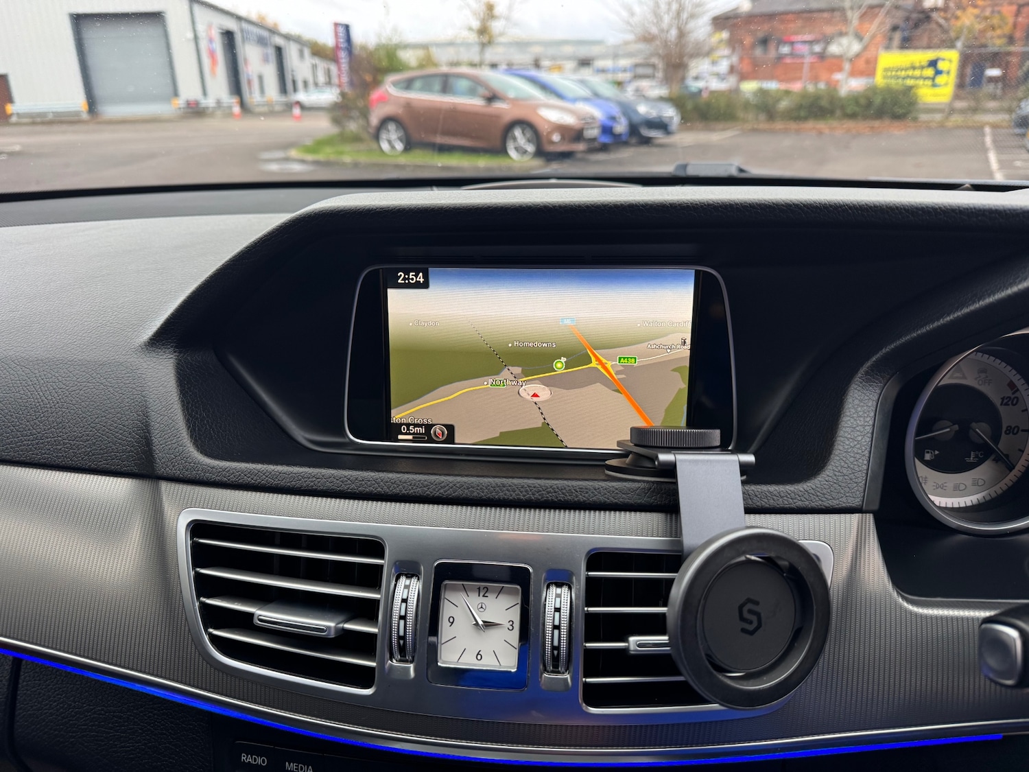 Used Mercedes-Benz E Class 2015 for sale - 76725441: Photo 50