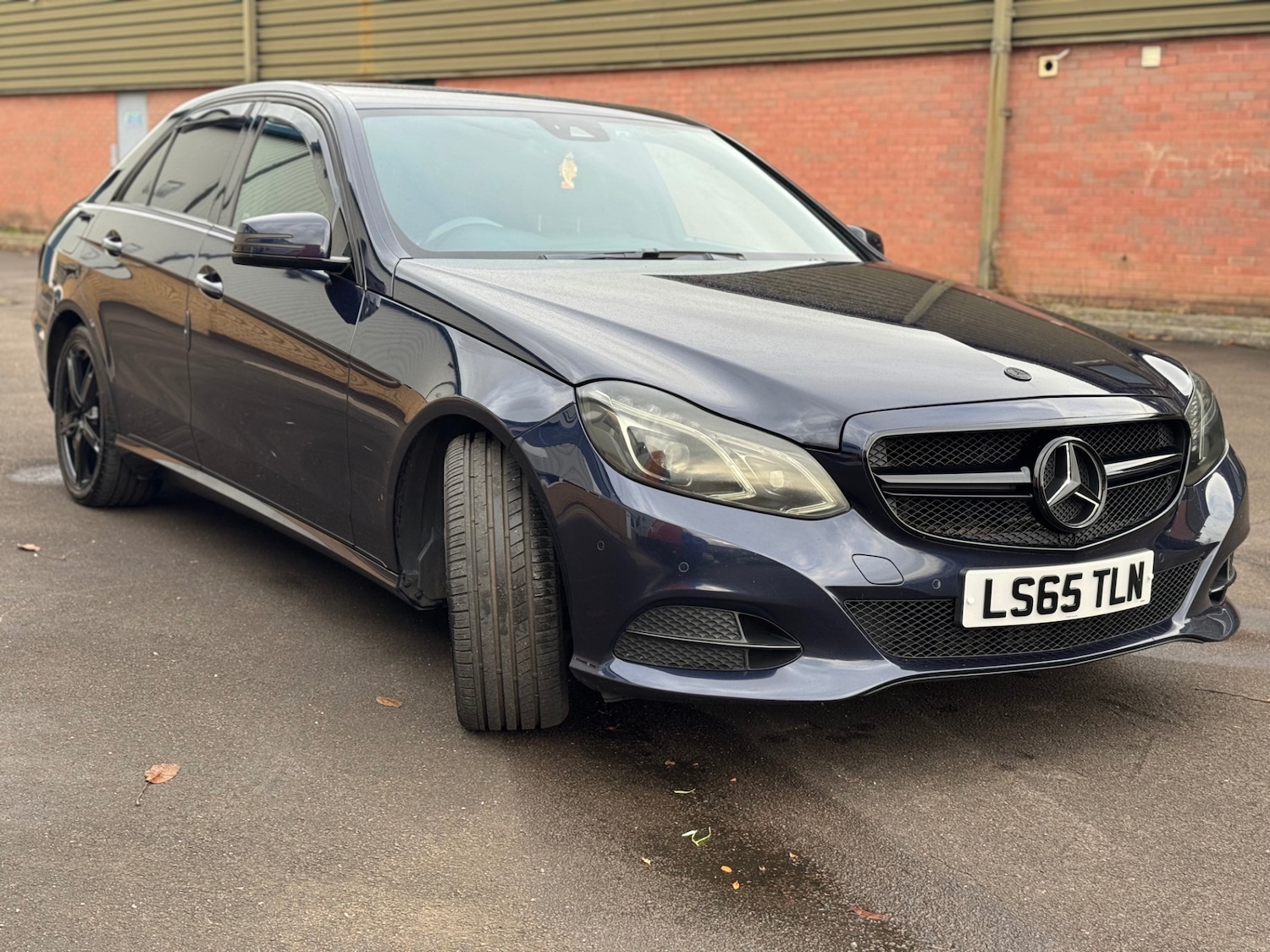 Used Mercedes-Benz E Class 2015 for sale - 76725441: Photo 6