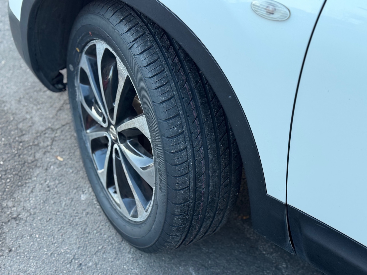 Used Nissan Qashqai 2012 for sale - 76800303: Photo 15