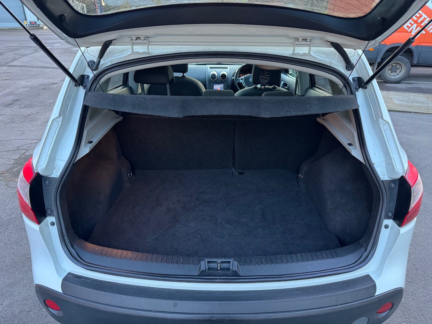 Used Nissan Qashqai 2012 for sale - 76800303: Photo 26